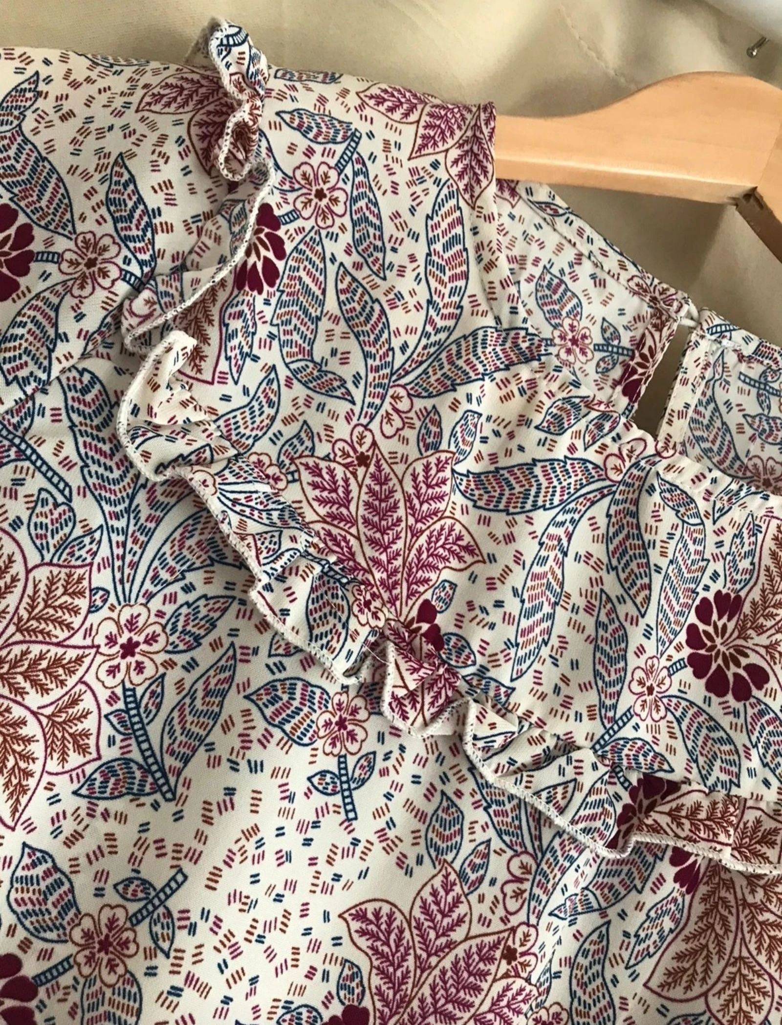 🌸 Floral Print Blouse - Size 10 Years – New - Ideal Spring/Summer 🌸 – photo 2